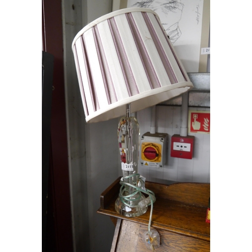 2115 - A glass table lamp