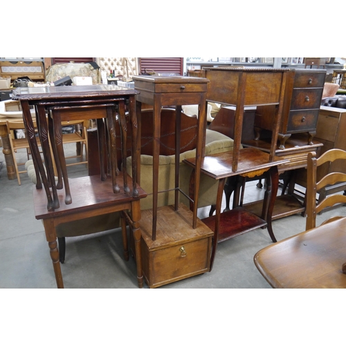 2486 - A nest of tables, two occasional tables and a commode