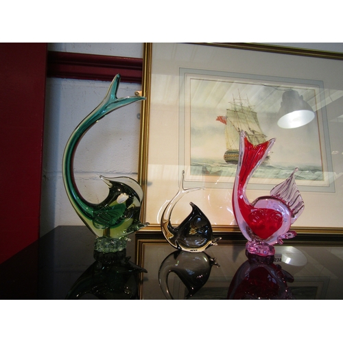 1540 - A collection of three Murano glass fish