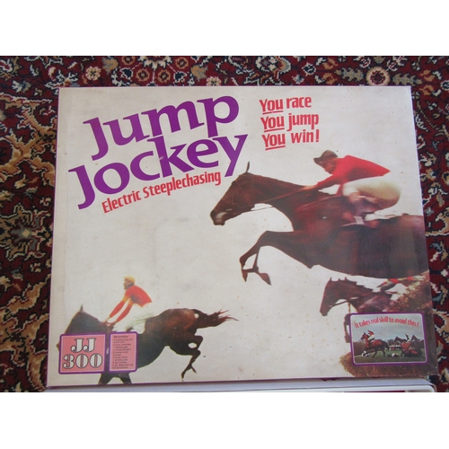 1561 - A Jump Jockey electric steeplechasing game, boxed