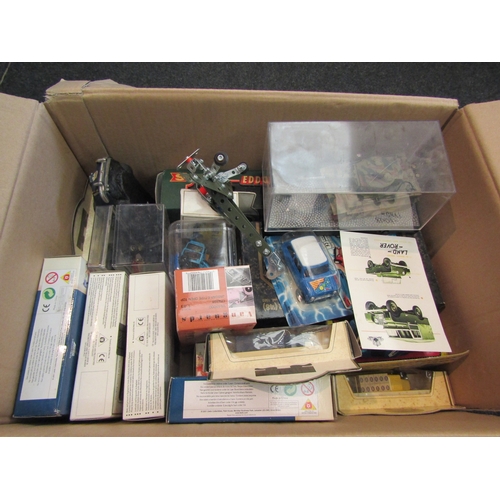 1609 - A box of mixed toys including boxed model cars, Revell kits etc.