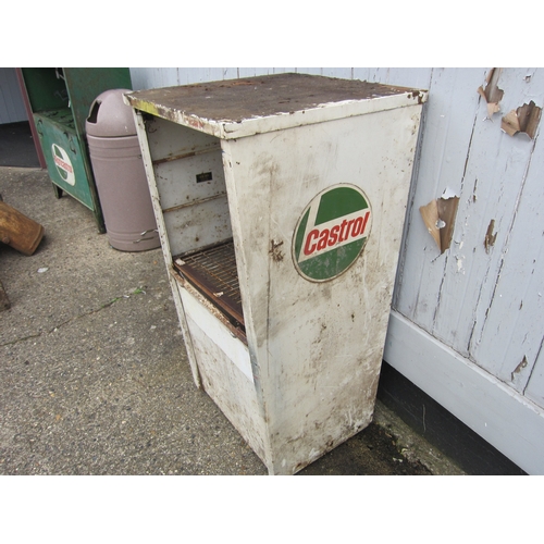 3489 - A Castrol cabinet