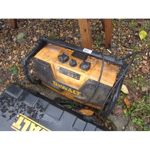 3385 - A DeWalt site radio