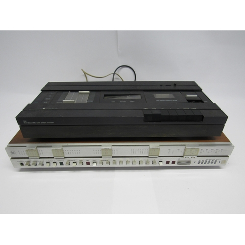 7412 - Hi-fi - A Bang & Olufsen Beomaster 3000-2 amp/tuner and a Beocord 2200 cassette deck (2)