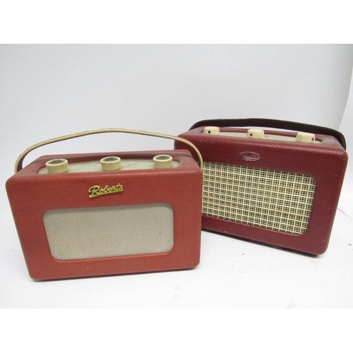 7303 - Two vintage Roberts portable radios to include R200 transistor and R55 valve radio (2)