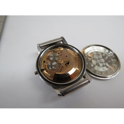 6412 - An Omega Automatic Seamaster wristwatch with baton markers and date aperture, no crown to winder, st... 