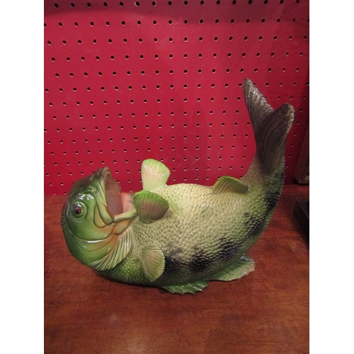 4040 - A wine bottle holder as a fish, 20cm tall