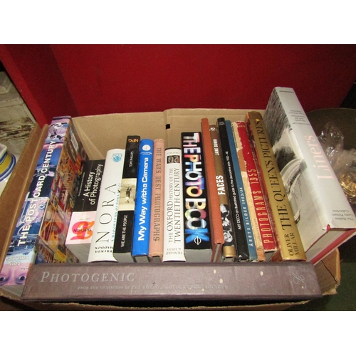 4251 - A box of assorted art and photography books, including Tom Phillips, Susan Sontag, Art Deco etc.