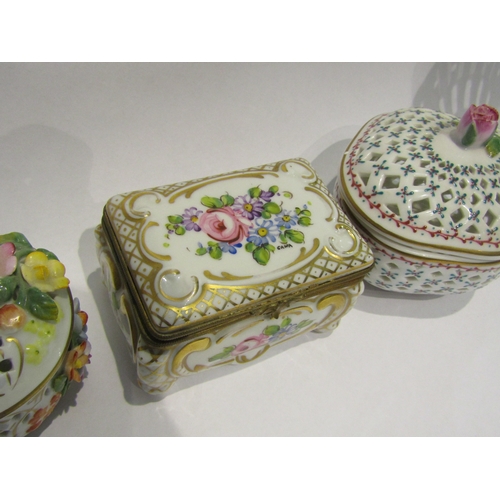 4384 - Four pieces of De le Reine ceramics and a trinket pot