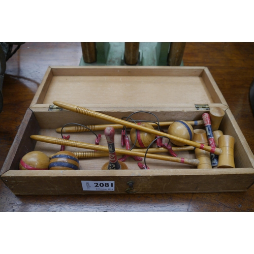 2081 - An Edwardian table croquet set