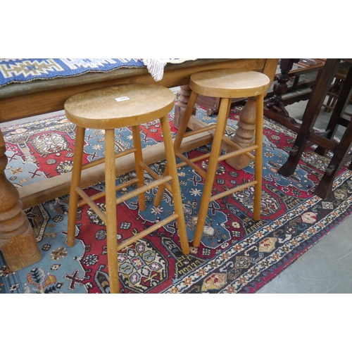 2262 - A pair of beech barstools