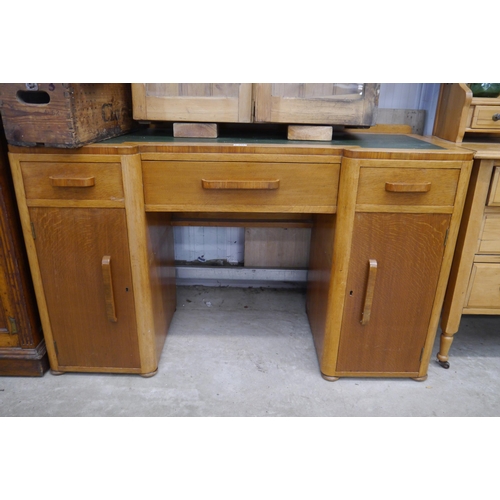 2283 - An Art Deco desk