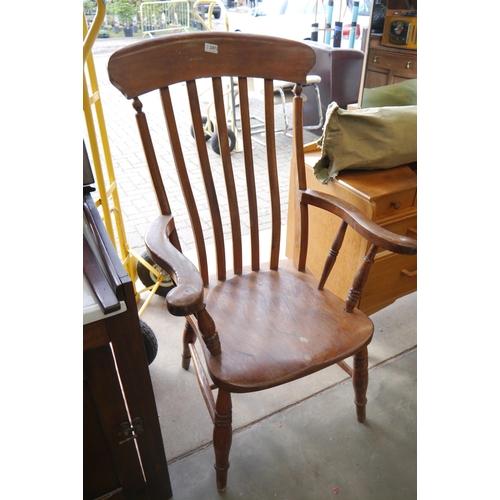 2472 - A Victorian elm seated grandfather chair