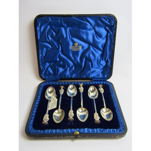 4357 - A Thomas Bradbury set of six silver Apostle-topped coffee spoons.  London 1900.  Cased