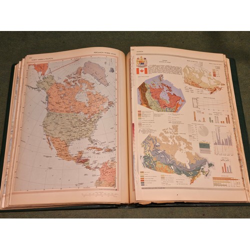 4431 - Pergamon World Atlas 1968, Warsaw, P.W.N. [1967], numerous double page colour maps and illustrations... 