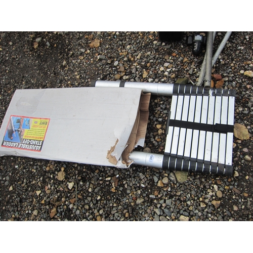 3422 - A telescopic ladder and a boxed ladder stand-off