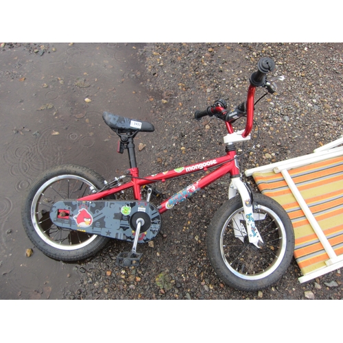 3433 - A child's Mongoose bike