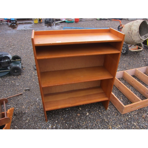 3479 - A pine shelf unit