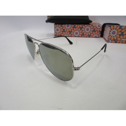 1297 - Two pairs of Ray-Ban aviators and two others (4)