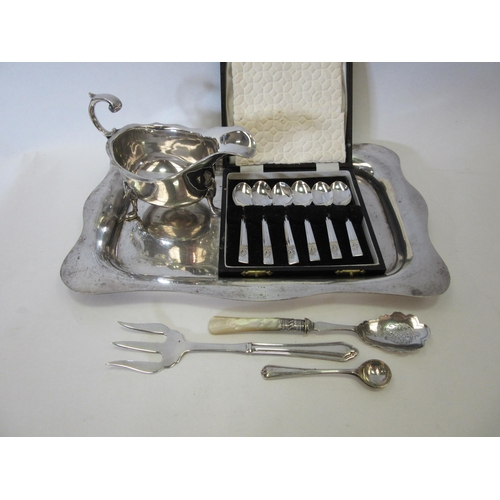 1322 - A collection of silver plated ware including tray, salt spoon, sugar spoon and pot and set of six te... 