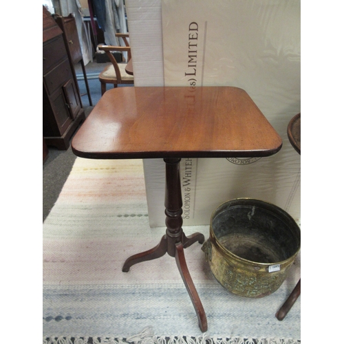 1097 - An Edwardian mahogany tripod wine table, 72cm tall