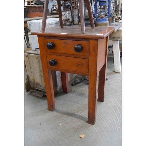 2022 - A 19th Century mahogany book press stand, press missing, one knob missing