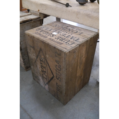 2024 - A Tate & Lyle sugar crate