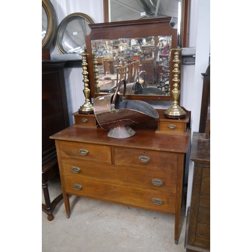 2143 - An Edwardian inlay mahogany dressing chest