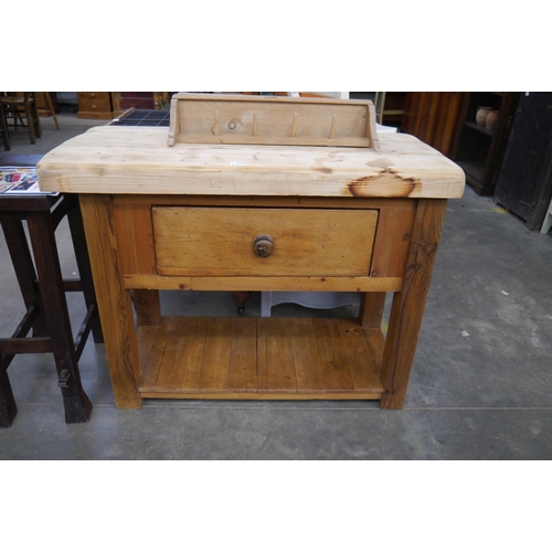 2273 - A country pine Butchers block