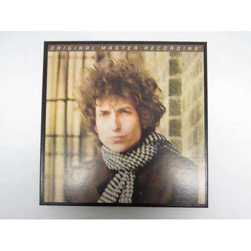 7040 - BOB DYLAN: 'Blonde On Blonde' limited edition Mobile Fidelity Sound Lab 3 x 180g 45rpm LP box set wi... 