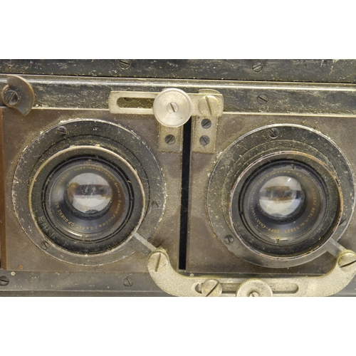 6025 - A Goerz Anschutz stereo, 9x18cm, leather covered wood body, a pair of Dagor Doppel-Anastigmat f/6.8 ... 