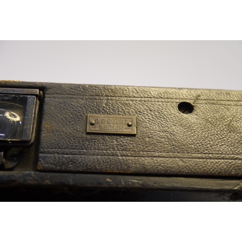 6025 - A Goerz Anschutz stereo, 9x18cm, leather covered wood body, a pair of Dagor Doppel-Anastigmat f/6.8 ... 