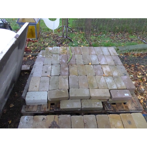 8028 - A pallet of approx 100 grey floor bricks