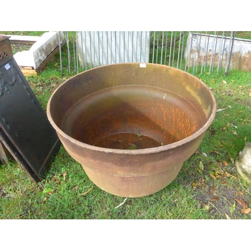 8173 - A large cast iron boiling pot, 80cm diameter