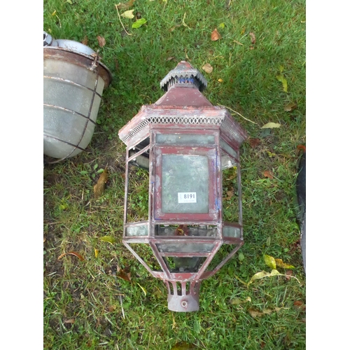 8191 - A decorative metal lantern, glass a/f