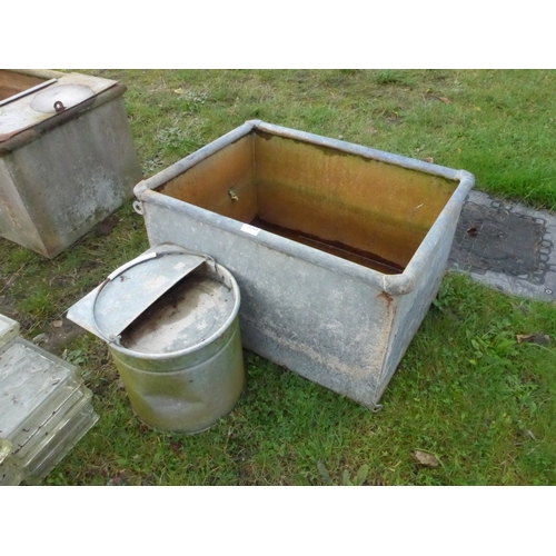 8425 - A square galvanised water tank and a galvanised bucket