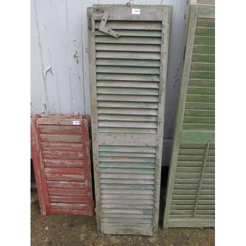 8447 - Four louvred shutters