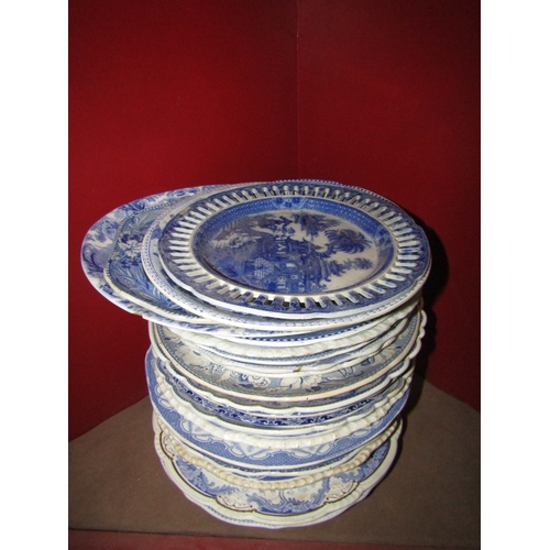 4051 - A large quantity of various blue and white plates