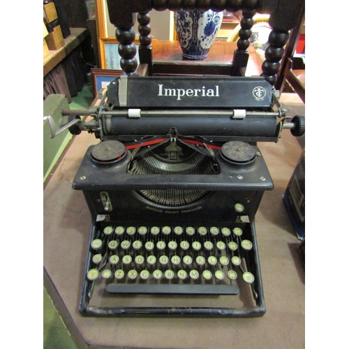 4243 - A vintage Imperial typewriter