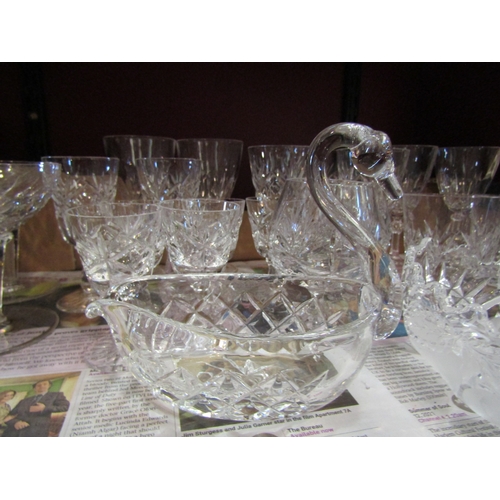 4255 - A quantity of mixed cut drinking glasses and bowls (individual and part sets)