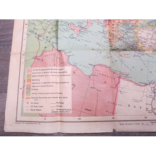 9153 - A WWII Daily Telegraph map of Russian front 1941, marking United Kingdom and British Empire, countri... 