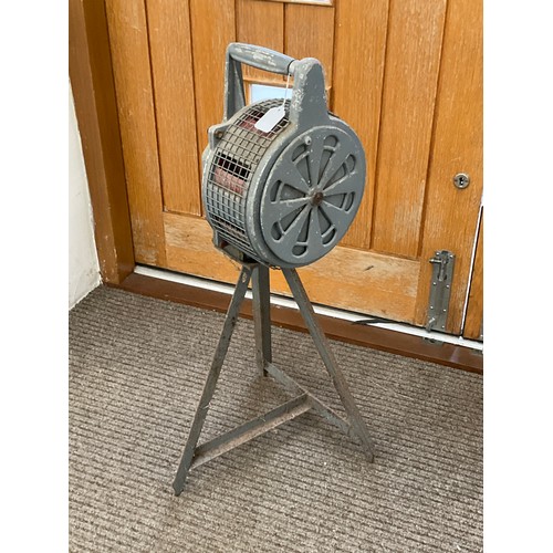 9021 - An air raid siren, no hand crank, later metal base