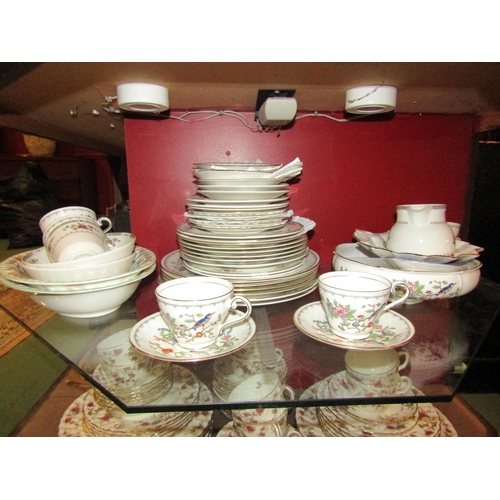 4259 - Assorted ceramics including Aynsley 'Pembroke' dinner wares, Minton 'Haddon Hall' bowls, Royal Doult... 