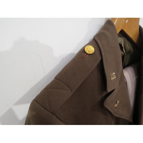 9092 - A WWII 8th Air Force officer's uniform with jacket, trousers and hat, with insignia