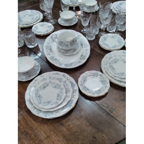 4108 - A Royal Albert 'Silver Maple' part dinner service