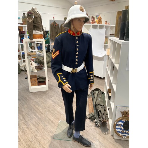 9143 - A mannequin dressed in a Royal Marine uniform