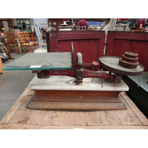 2019 - A set of Victorian 'E. Pilgrim Norwich' scales, wooden base marble top