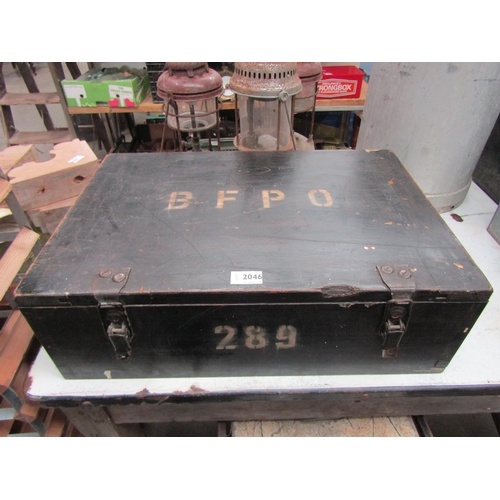 2046 - A wooden box stamped BFP and 289