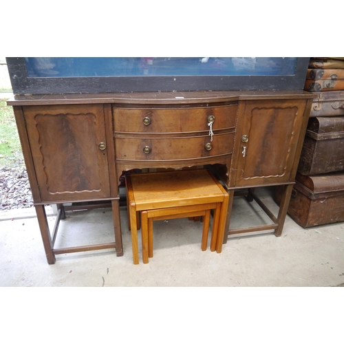 2459 - An Edwardian mahogany breakfront sideboard in the Georgian style