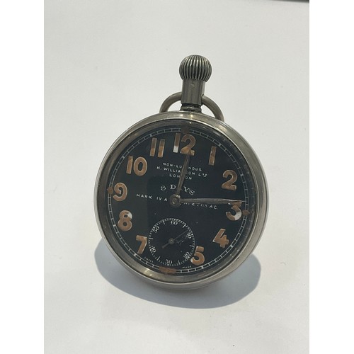 9522 - A WWI Royal Flying Corps (RFC) 8-day cockpit watch by H. Williamson Ltd. of London, black face marke... 